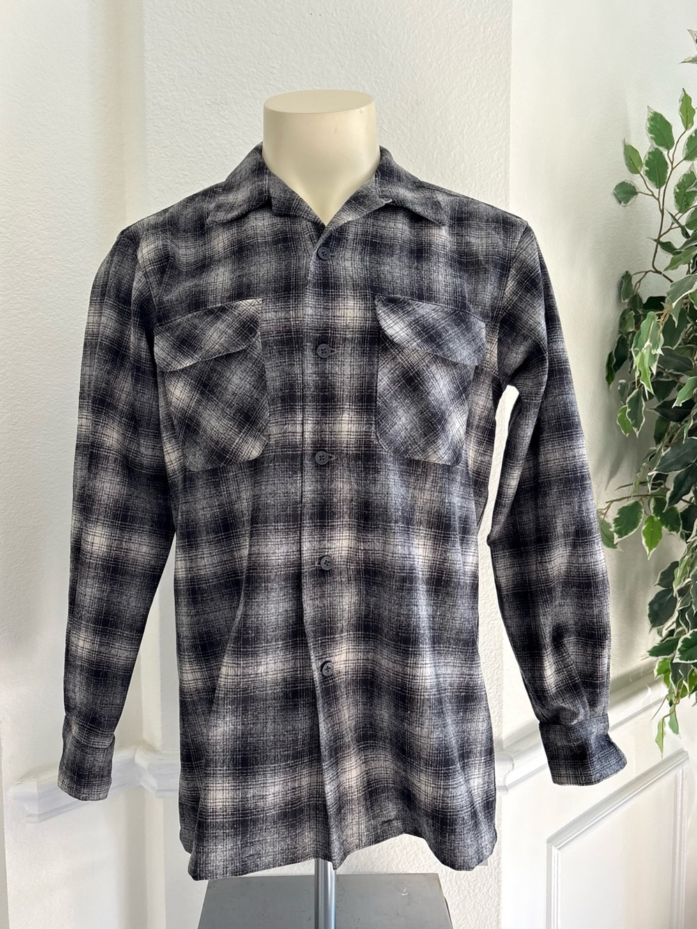 Pendleton Black & Gray Plaid Button-Up Shirt
